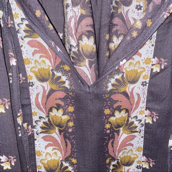 Lucky Brand Border Print Top - gray and floral - Picture 4 of 8